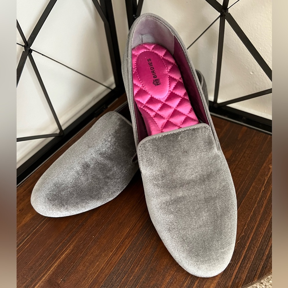 Birdies sz 9 grey/silver velvet ‘Starling’ loafer. New w/o box, runs small.